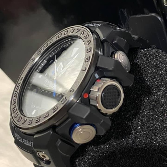 SOLD / Casio Men’s G-Shock Triple Sensor Solar Watch / Brand New original - Picture 3 of 10